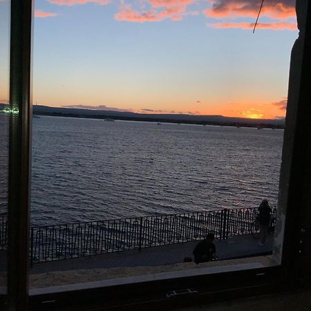 L'Alba E Il Tramonto Vista Mare Lägenhet Syrakusa Exteriör bild