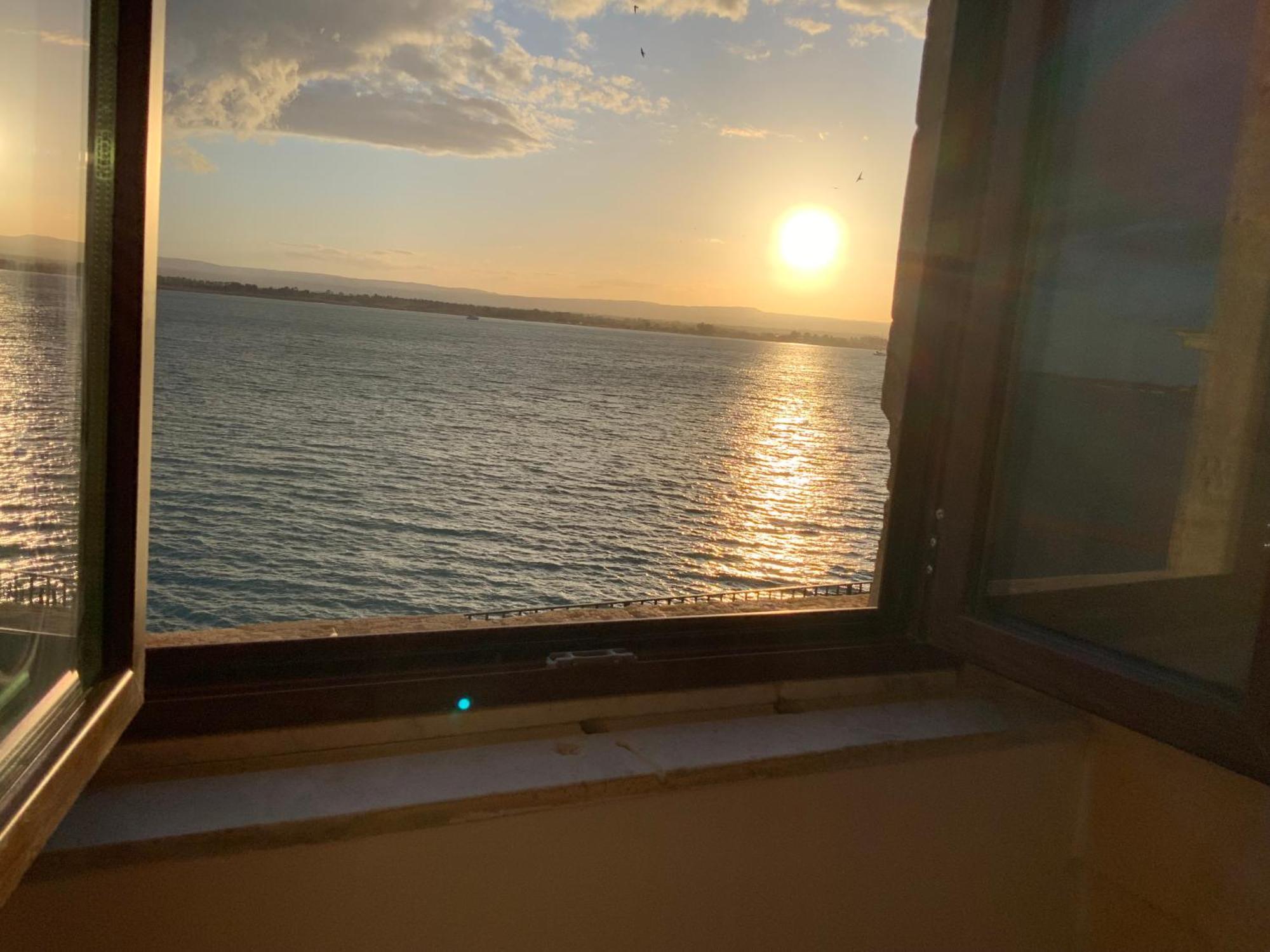 L'Alba E Il Tramonto Vista Mare Lägenhet Syrakusa Exteriör bild